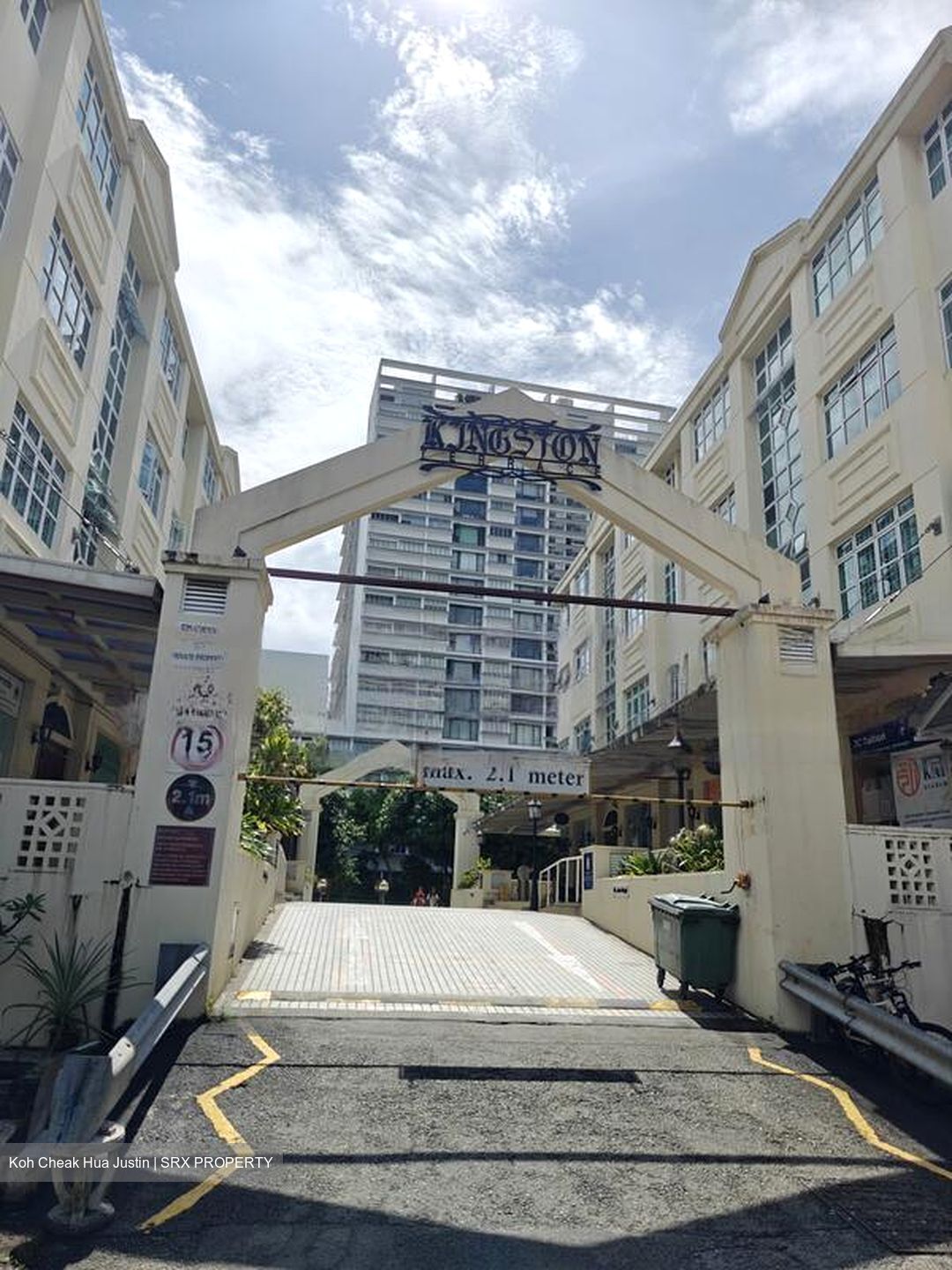 Kingston Terrace (D14), Retail #481528741